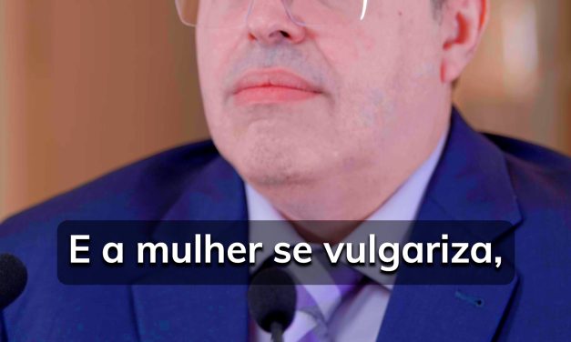 O que é bonito é para…